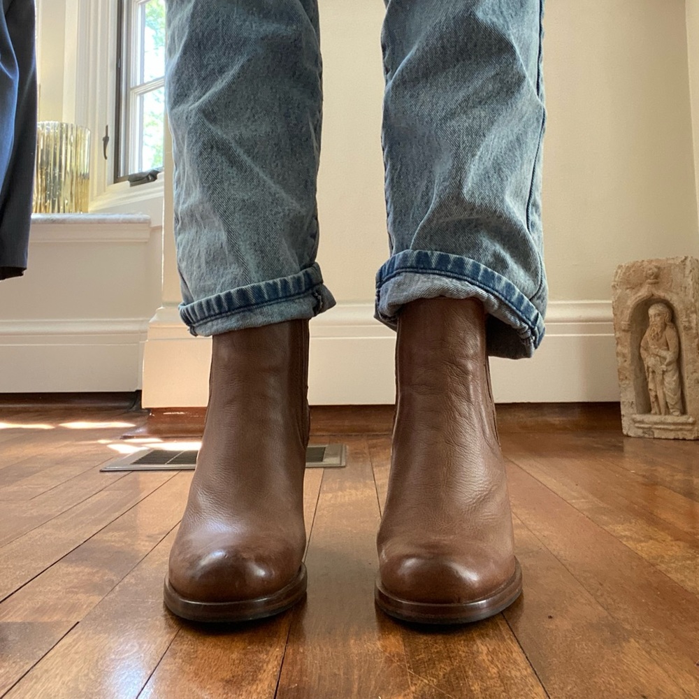 BROWN LEATHER BOOTIES - Picture 2 of 10